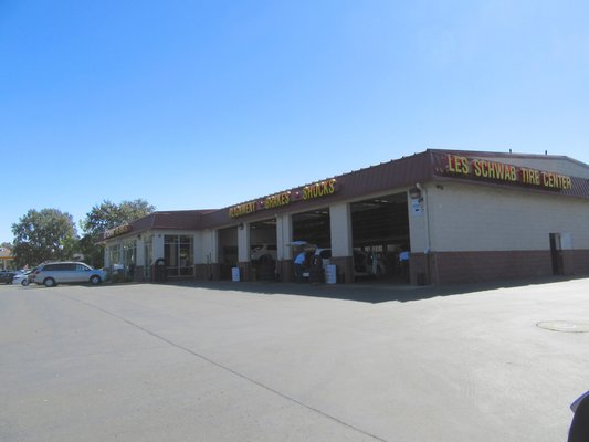 Elk Grove Les Schwab