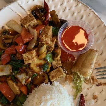Maui Pho - Spicy garlic tofu - Asian Fusion Near Me - Bakersfield, California Maui Pho - Spicy garlic tofu - Asian Fusion Near Me - Bakersfield, California