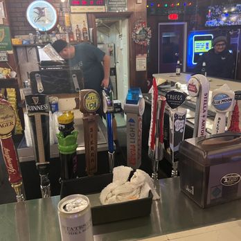 Maple Glen Tavern - the bar counter with beer taps - Bars Near Me - Ambler, Pennsylvania Maple Glen Tavern - the bar counter with beer taps - Bars Near Me - Ambler, Pennsylvania