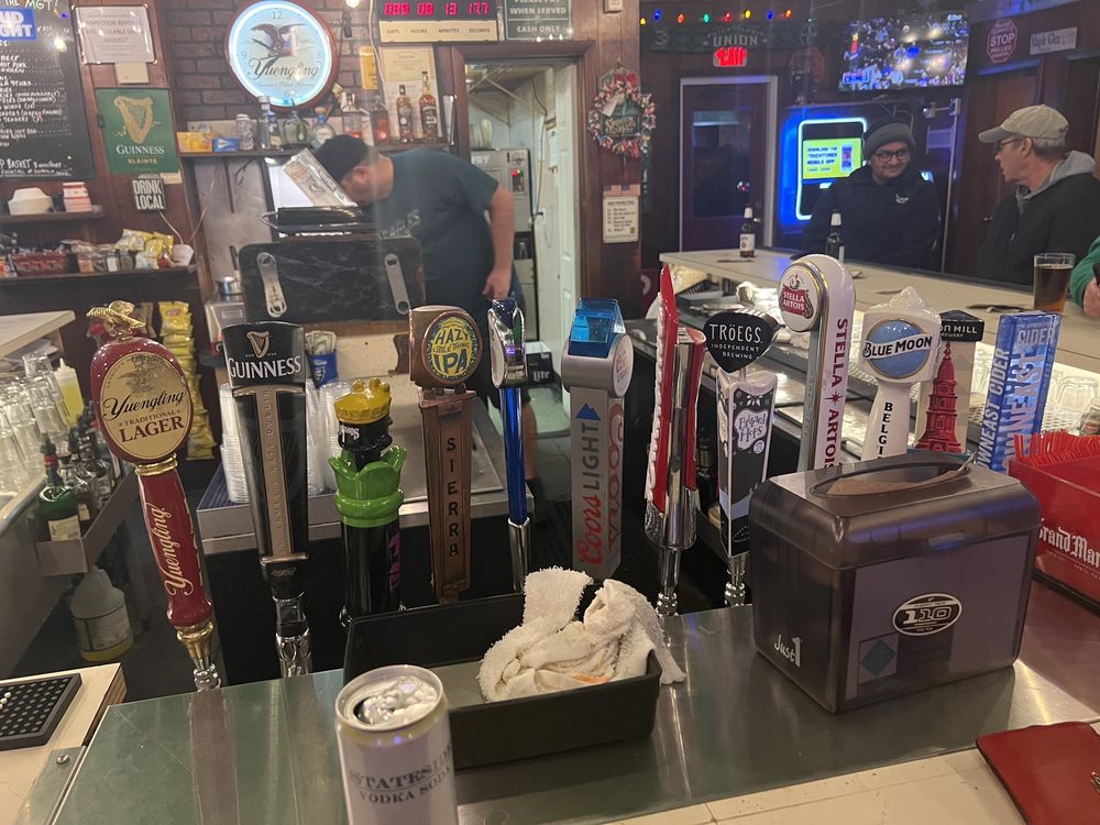 Maple Glen Tavern