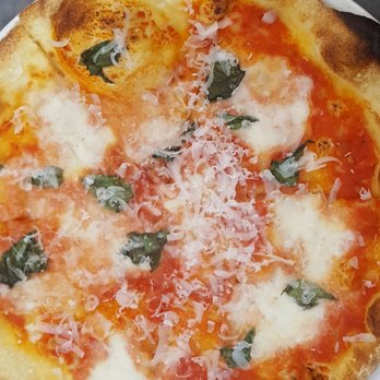 Piatti - And my personal favorite.... the Margherita Pizza... just like those pizzas I had in Roma - Italian Near Me - Sacramento, California