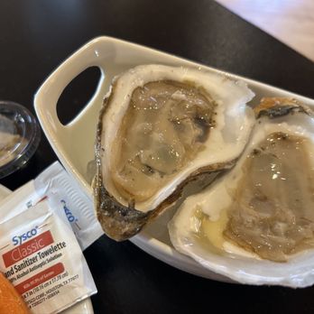 Linda Bean's Maine Kitchen - Fresh Oysters - Seafood Near Me - Freeport, Maine Linda Bean's Maine Kitchen - Fresh Oysters - Seafood Near Me - Freeport, Maine