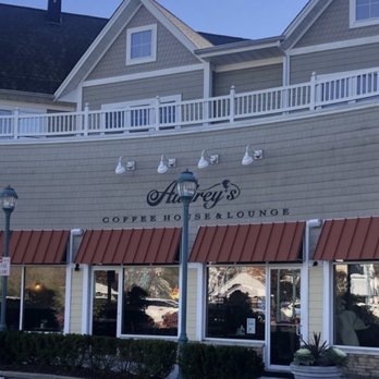South County Commons - Apartments Near Me - Wakefield, Rhode Island