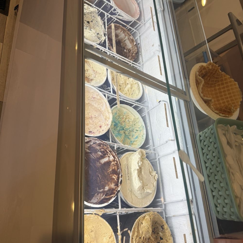 Fishkill Creamery - Ice Cream & Frozen Yogurt Near Me - Fishkill, New York