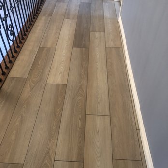 Pro Quality Flooring - Hallway - Flooring Near Me - Shelby Township, Michigan Pro Quality Flooring - Hallway - Flooring Near Me - Shelby Township, Michigan