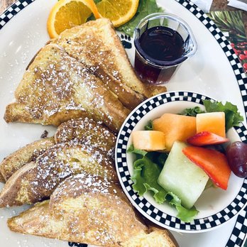 Black Bear Diner Katy - Classic French Toast* (840 cals.) $7.99 4/5 stars - Diners Near Me - Katy, Texas