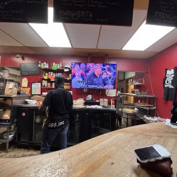 Pizzeria Luigi - Pizza Near Me - Imperial Beach, California
