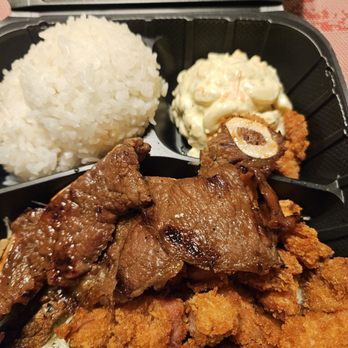 Hawaiian BBQ - Beef kalbi with chicken katsu plate (small portion) - Hawaiian Near Me - South Pasadena, California Hawaiian BBQ - Beef kalbi with chicken katsu plate (small portion) - Hawaiian Near Me - South Pasadena, California