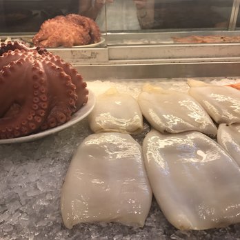 La Casa del Abuelo - Seafood Counter - Spanish Near Me - Madrid, M La Casa del Abuelo - Seafood Counter - Spanish Near Me - Madrid, M