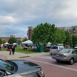 Market at the Park - Crowd pic showing food stands