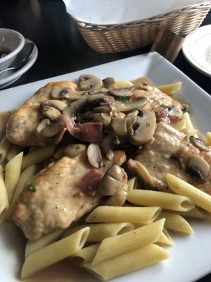 Bella Pasta by null