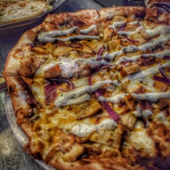 Fox On John - Southern BBQ Chicken Pizza - Bars Near Me - Toronto, Ontario