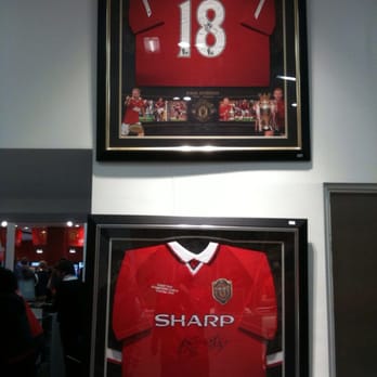 Old Trafford Stadium - Stadiums & Arenas Near Me - Stretford, XGM