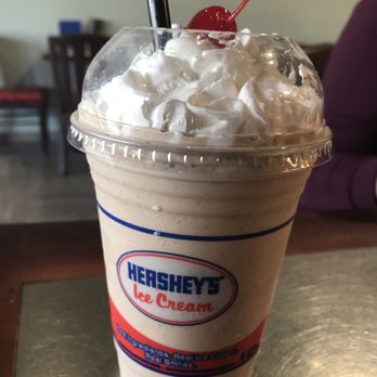West Orange Creamery - Chocolate Milkshake - Desserts Near Me - Ocoee, Florida