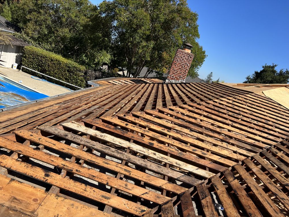 Slide of Lico's Roofing Company Inc