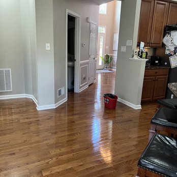 Lorena's Cleaning Service - Office Cleaning Near Me - Coraopolis, Pennsylvania