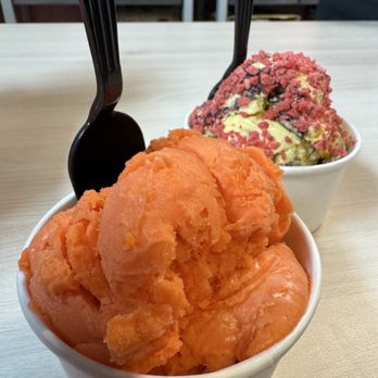 Lock 24 Ice Cream - Ice Cream & Frozen Yogurt Near Me - Baldwinsville, New York Lock 24 Ice Cream - Ice Cream & Frozen Yogurt Near Me - Baldwinsville, New York