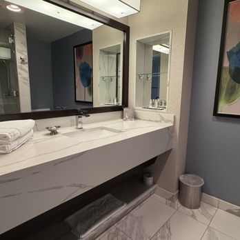 Grand Sierra Resort - Our bathroom with nice amenities - Hotels Near Me - Reno, Nevada Grand Sierra Resort - Our bathroom with nice amenities - Hotels Near Me - Reno, Nevada