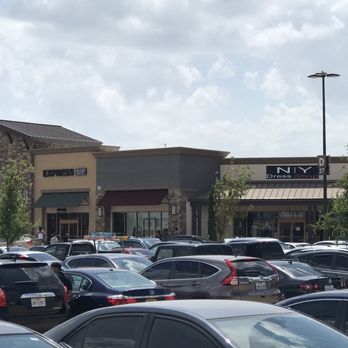 Allen Premium Outlets - Shopping Centers Near Me - Allen, Texas Allen Premium Outlets - Shopping Centers Near Me - Allen, Texas