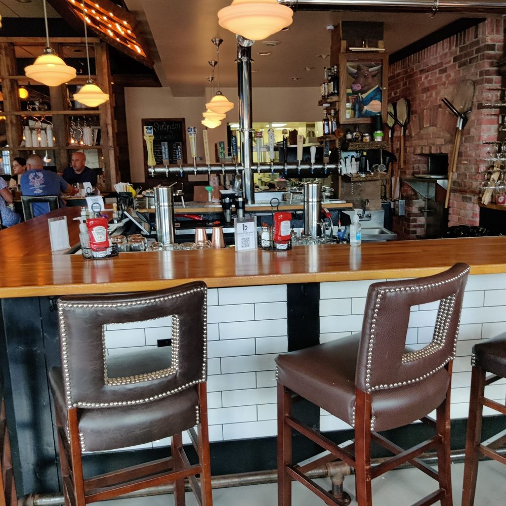 Plan b Southington - Bar area - Burgers Near Me - Southington, Connecticut Plan b Southington - Bar area - Burgers Near Me - Southington, Connecticut