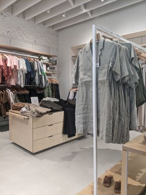 Everlane by null