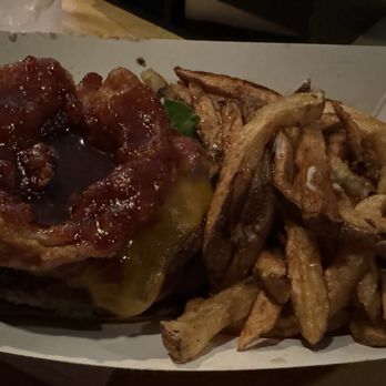 George's Lounge - Bars Near Me - Canton, Ohio