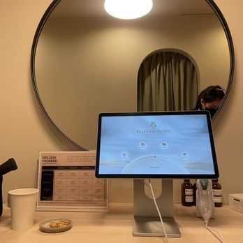 Bell's Head Spa - A clean pampering room - Hair Loss Centers Near Me - West Covina, California