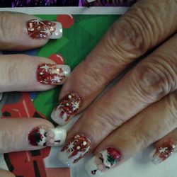 Headhunters Salon & Spa - Merry Christmas Nails