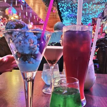 Elixir Tea Bar - Yummy drinks , yummy ice cream , and pretty colored water! - Bubble Tea Near Me - Costa Mesa, California