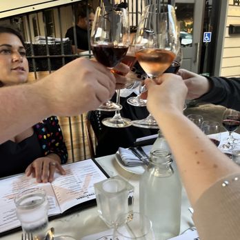Willi's Wine Bar - Wine flights - Wine Bars Near Me - Santa Rosa, California Willi's Wine Bar - Wine flights - Wine Bars Near Me - Santa Rosa, California