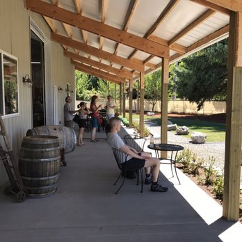 Boring Brewing - The back patio & beer garden - Breweries Near Me - Sandy, Oregon
