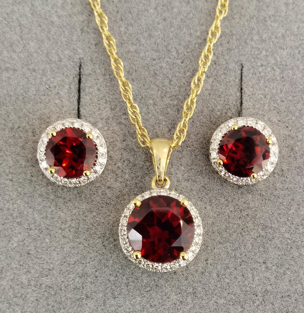 JOHNSTONS JEWELLERS 10 Winner St, Paignton, Torbay, United Kingdom Yelp