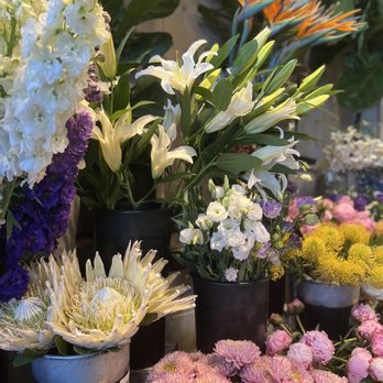 Steve's Flower Market - Florists Near Me - Chicago, Illinois