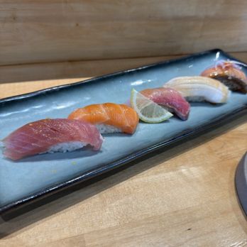 Hello Temaki - 5 pc Nigiris - Sushi Bars Near Me - Elk Grove, California