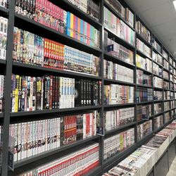 Bookoff - Manga wall