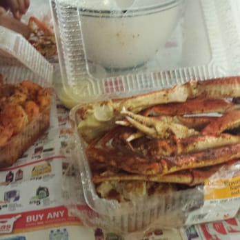 Giant Food - Steamed shrimp and king crab legs - Grocery Near Me - Reisterstown, Maryland