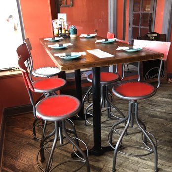 Papi's Tacos - Inside seating - Mexican Near Me - Towson, Maryland