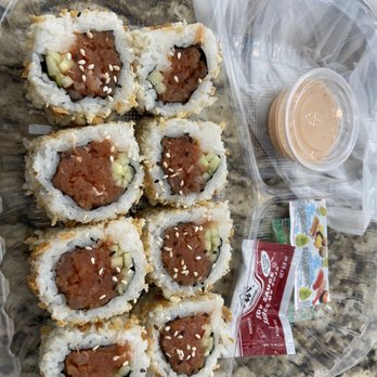 Toyama Sushi - Spicy Tuna Crunch Roll - Sushi Bars Near Me - Orange, California