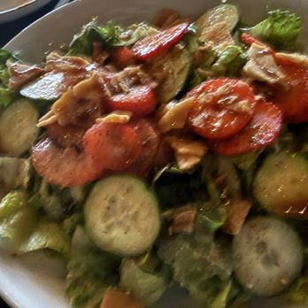 Heck’s Cafe - Strawberry Fattoush salad - New American Near Me - Beachwood, Ohio Heck’s Cafe - Strawberry Fattoush salad - New American Near Me - Beachwood, Ohio