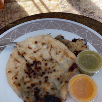 Alex Latin Restaurant and Cafeteria - Pupusas de frijoles y queso - Latin American Near Me - West Monroe, Louisiana