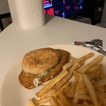 Burger King - but why I got a small burger bun on my chicken sandwich smh employers just gave up and said fuck it - Burgers Near Me - Staten Island, New York Burger King - but why I got a small burger bun on my chicken sandwich smh employers just gave up and said fuck it - Burgers Near Me - Staten Island, New York