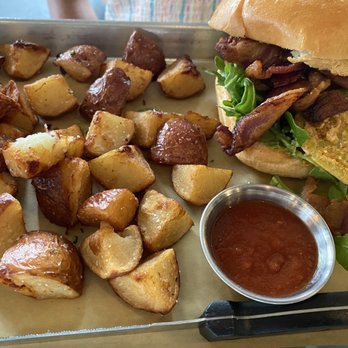 Tout Suite - Cafes Near Me - Houston, Texas