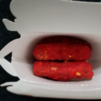 Burger King - Flaming hot mac 'n' cheetos burned to a crisp - Fast Food Near Me - Chicago, Illinois Burger King - Flaming hot mac 'n' cheetos burned to a crisp - Fast Food Near Me - Chicago, Illinois