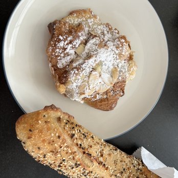 L'Appartement 4F - Bakeries Near Me - Brooklyn, New York L'Appartement 4F - Bakeries Near Me - Brooklyn, New York