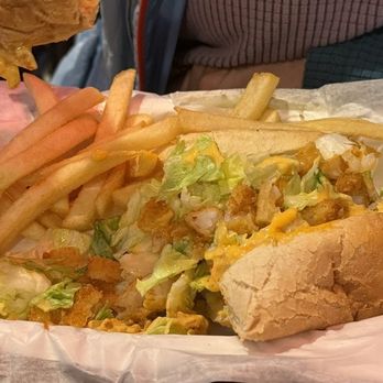 Jen G's Pizza Pub - Shrimp Po Boy sandwich with Fries - Pizza Near Me - Beach Park, Illinois Jen G's Pizza Pub - Shrimp Po Boy sandwich with Fries - Pizza Near Me - Beach Park, Illinois