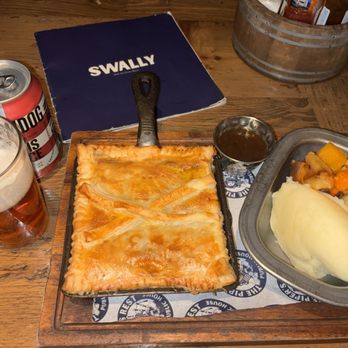 the pipers rest - Steak Pie - Whiskey Bars Near Me - Edinburgh, EDH the pipers rest - Steak Pie - Whiskey Bars Near Me - Edinburgh, EDH