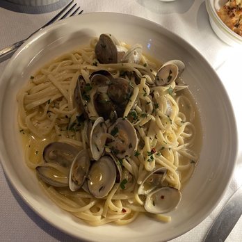 Fachini - Linguine vongole - Italian Near Me - Dallas, Texas