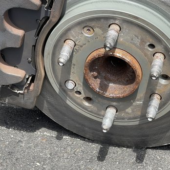 A1 Auto Tire & Wheel - Broken Fastener - Tires Near Me - Sacramento, California A1 Auto Tire & Wheel - Broken Fastener - Tires Near Me - Sacramento, California