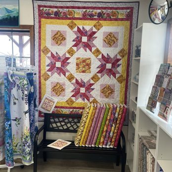 Knot Just Quilts - Beautiful 'Dahlia Botanica' pattern and quilt - Fabric Stores Near Me - Caldwell, Idaho