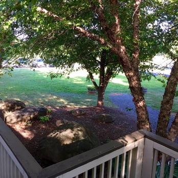 Rappahannock Cellars - Wineries Near Me - Huntly, Virginia
